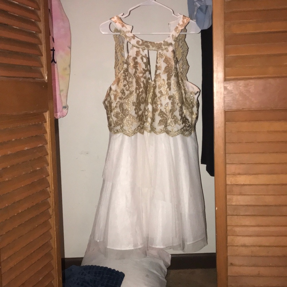 prom/homecoming dress